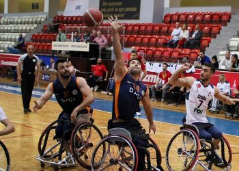 İzmir BŞB.: 81 – Tosyalı İskenderun: 72