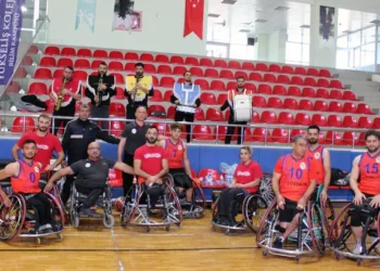 Tosyalı İskenderun: 65 – Balıkesir BŞB: 64